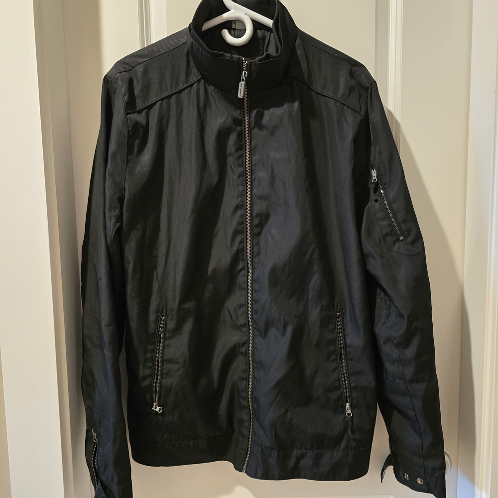 Men's Classic Black Windbreaker
